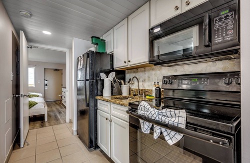 Myrtle Beach Condo | Stylish Newly renovated Beach Condo for 6, Camelot Resort 15th Floor