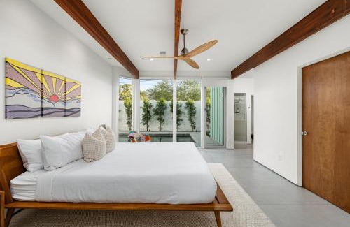 Peaceful Valley House | Stylish Old Town Scottsdale Retreat w Pool Prime Location
