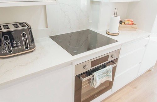 Yiewsley Apartment | Stylish One-Bedroom Apartment in West Drayton – Modern Comfort Near Heathrow