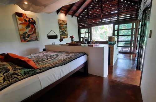 Ballena House | Stylish Open Living, Garden Bathroom & Pool for Honeymooner and Nature Lovers