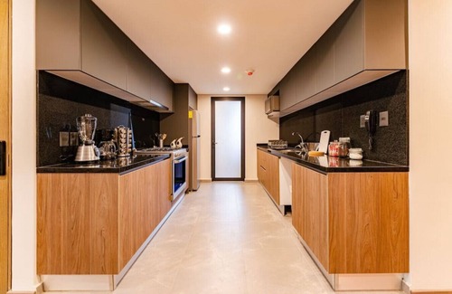 La Condesa Condo | Stylish Parque España,Condesa 2BR w/Rooftop & Gym