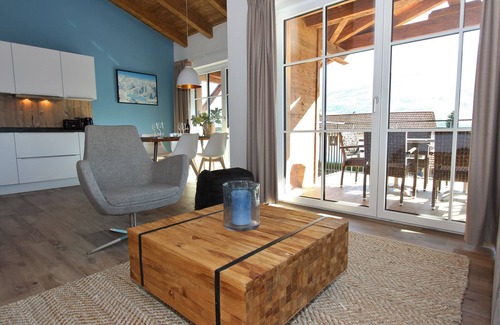 Walchen Apartment | Stylish penthouse in Piesendorf / Walchen near a ski area, with sauna