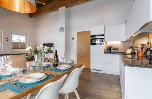 Walchen Apartment | Stylish penthouse with stunning views