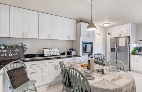 Bearss Plaza House | Stylish- Private Pool, Game Room & Prime Location.