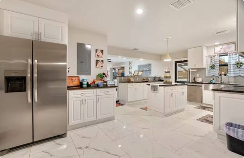 Bearss Plaza House | Stylish- Private Pool, Game Room & Prime Location.