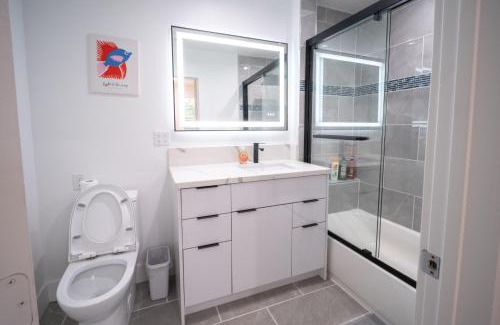 Pico-Union House | Stylish Private Room by Downtown LA