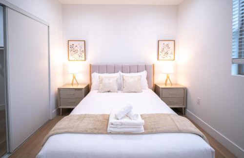 Pico-Union House | Stylish Private Room by Downtown LA