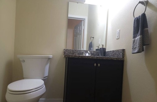 Ventura Condo | Stylish Private UCF Bed&BR/MCO/DT Orl/UCF/IOA