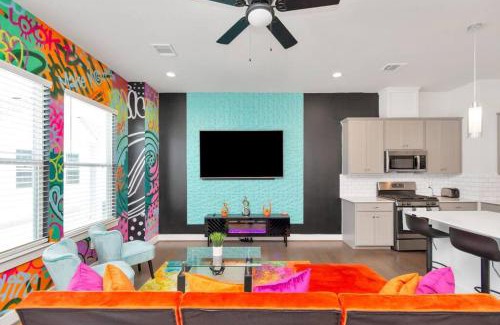 Riverside Terrace House | Stylish Prolific Gem - Great 4 Groups & Creators