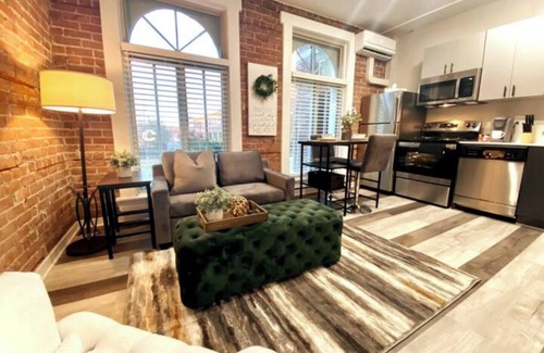 Midtown Apartment | Stylish & quiet 1BR w/free Wi-Fi