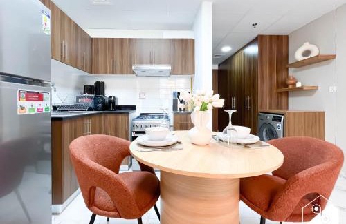 Al Hamra Village Apartment | Stylish RAK Studio l Balcony, Pool & Fitness