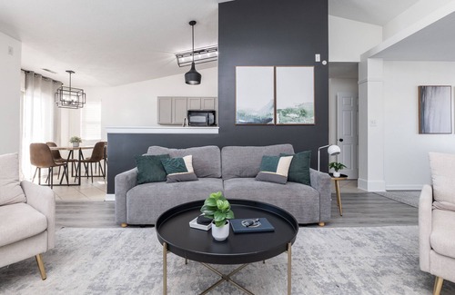 Noblesville House | Stylish Ranch near Grand Park in Westfield - Lots the Extras! Sleeps 10! 🤩