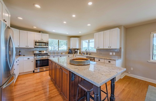 Templeton House | Stylish Ranch on 24 acres with endless vineyard views and Heart Hill on 46 West!