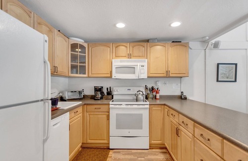 Bear Valley Condo | Stylish, Remodeled Condo - Creekside #14 by Bear Valley Vacation Rentals