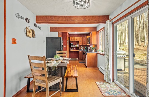 East Stroudsburg House | Stylish Renovated Home | Open Layout, Coffee Bar + Near Hiking & Waterfalls