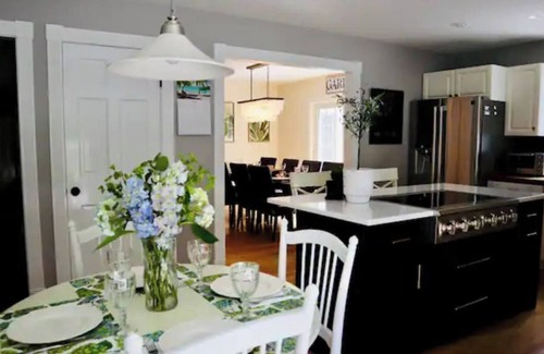 North Stonington House | Stylish retreat near Mystic, Foxwoods, vineyards…