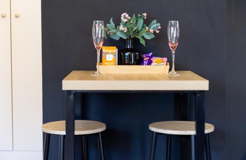 Hove Apartment | Stylish Retreat