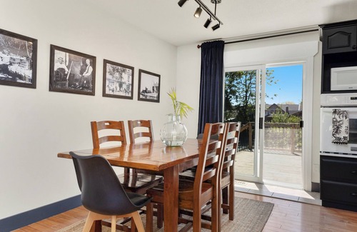 Belleville House | Stylish Retreat near PEC + Beaches + Parks +Fishing + Boating + Cycling