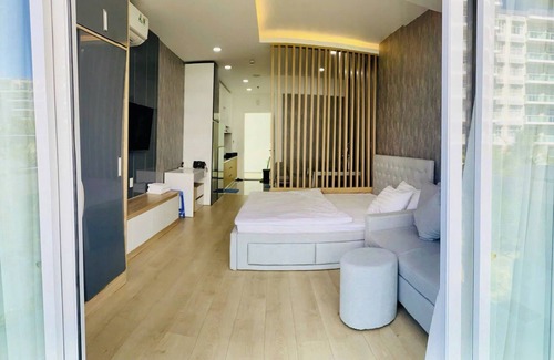 Phu Hai Beach Apartment | Stylish studio apartment near the beach