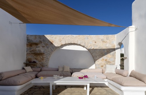Santa Maria Villa | Stylish seaside private villa with pool, 1min from Mikri Santa sandy beach!