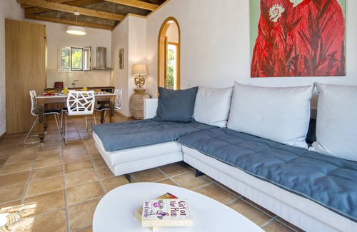 Katsimatika Villa | Stylish Seaside Villa for two
