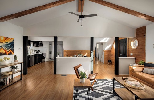 Shenandoah Cabin | Stylish & Secluded A-frame Cabin in Shenandoah with Hot Tub, Firepit & Arcade
