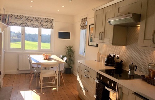 Bude House | Stylish Self-catered House in Idyllic Position - Stratton, Bude - FREE SURF HIRE