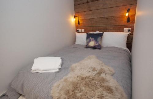 Cardiff City Centre Apartment | Stylish Snug Aparthotel by Principality Stadium