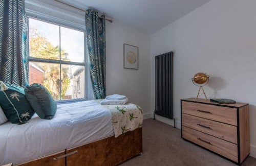 Portswood House | Stylish Southampton City Centre House