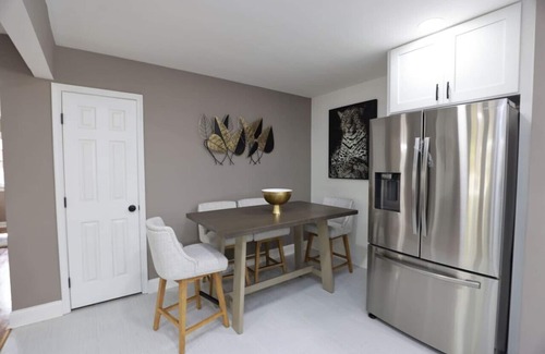 Dumbarton House | Stylish & Spacious: An Oasis for Your Getaway!