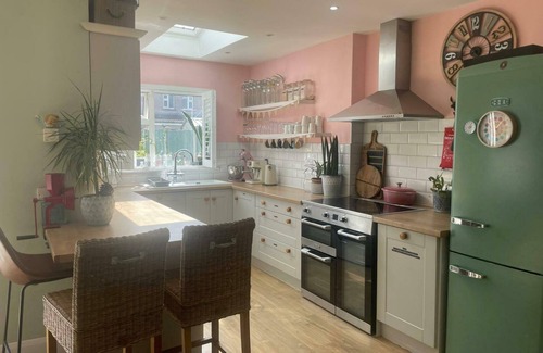 Cork House | Stylish & Spacious Family Home On Edge of City