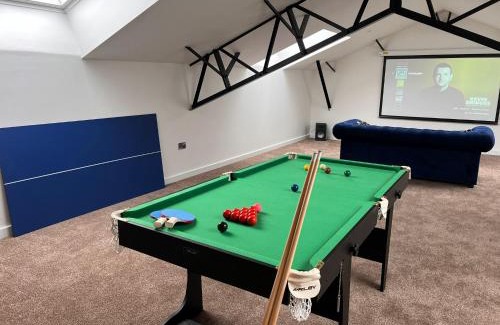 Foxley House | Stylish & Spacious Getaway