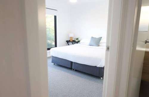 Wagga Wagga House | Stylish Stay 4BR Central Wagga