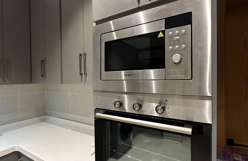 Jeddah Apartment | Stylish Stay for Families - 2BR Apartment - WiFi + Streaming