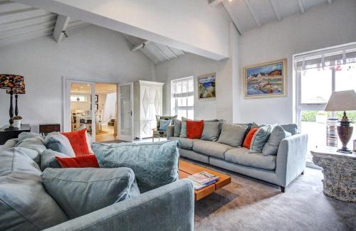 Malpas House | Stylish Stay Near To Carden Park By Cheshire Escapes