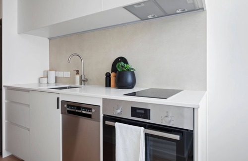Wellington Apartment | Stylish Stay on Courtenay - 1BR APT