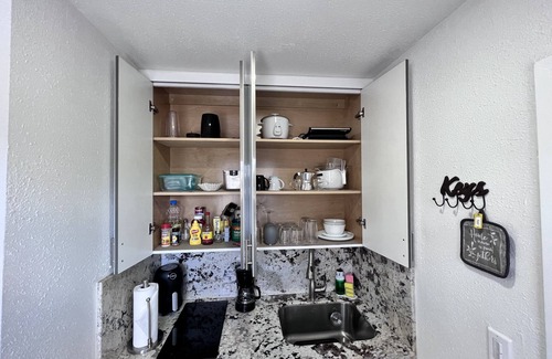 Flagami Apartment | 💎Stylish Studio Apartment by Miami Airport
