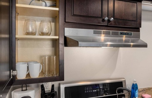 Peoria Apartment | Stylish Studio Apartment with Modern Touches