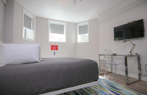 Griggs Park Apartment | Stylish Studio in Brookline-5min train to Boston. #2