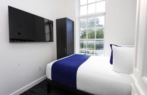 Fenway–Kenmore Apartment | Stylish Studio in Historic Boston - Unit #209