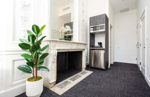 Fenway–Kenmore Apartment | Stylish Studio in Historic Boston - Unit #209