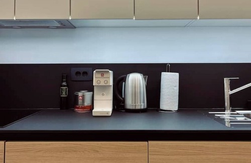 Izola Apartment | Stylish Studio | Terrace & Private Parking Included