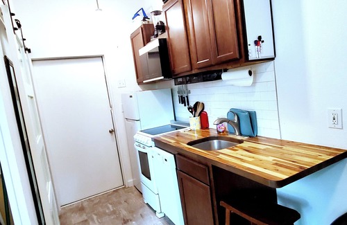 Pensacola Apartment | Stylish Studio