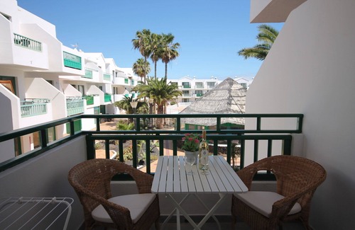 Costa Teguise Apartment | Stylish studio, very central and near the beach