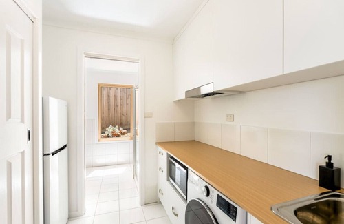 Lindisfarne Apartment | Stylish Studio w/Stunning Views