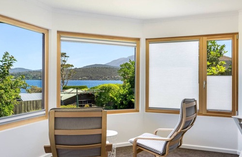 Lindisfarne Apartment | Stylish Studio w/Stunning Views
