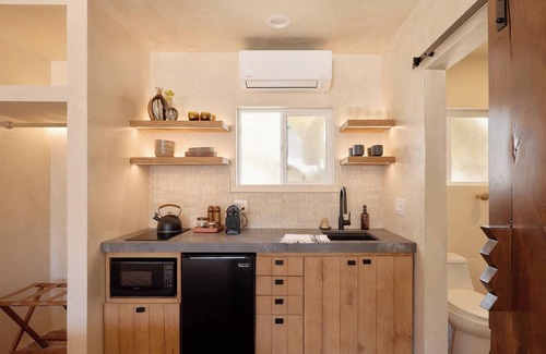 Imperial Beach Hotel | Stylish Studio - Walk to the Beach!