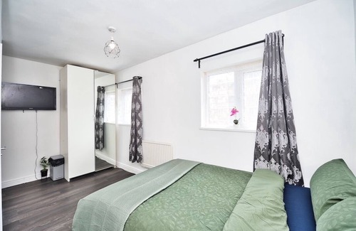 Lansbury Apartment | Stylish Stuido for 2 in Popolar London E14