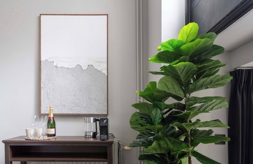South Antwerp Apartment | Stylish Suite with Private Patio – Perfect for 4