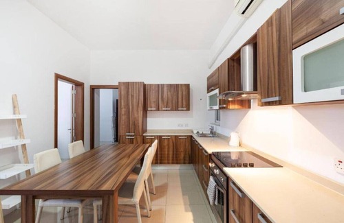Msida Apartment | Stylish & Super Central 2BR apartment